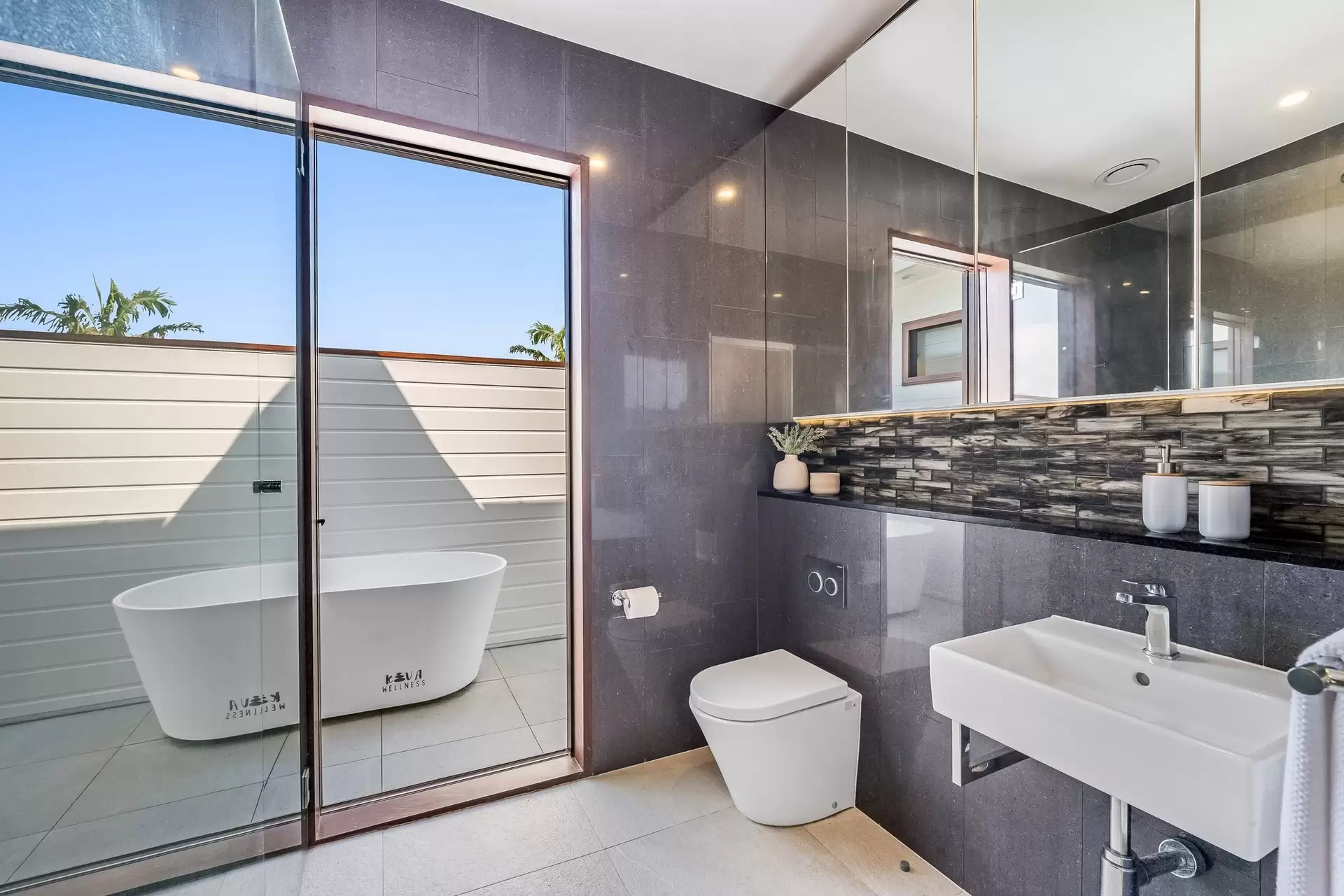 24 Beachcomber Drive, Byron Bay Sold by Byron Bay Sotheby's International Realty - image 1