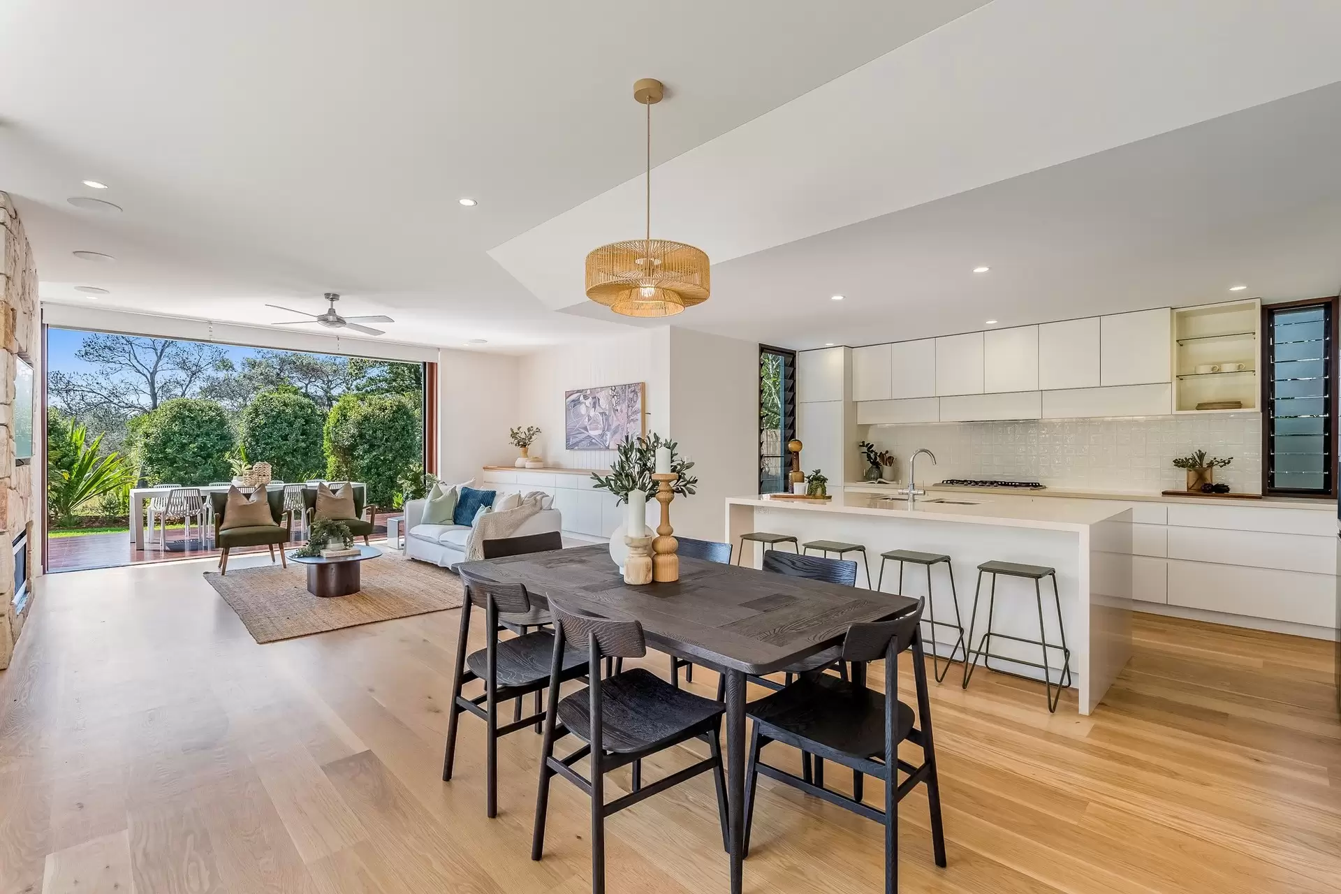 24 Beachcomber Drive, Byron Bay Sold by Byron Bay Sotheby's International Realty - image 1