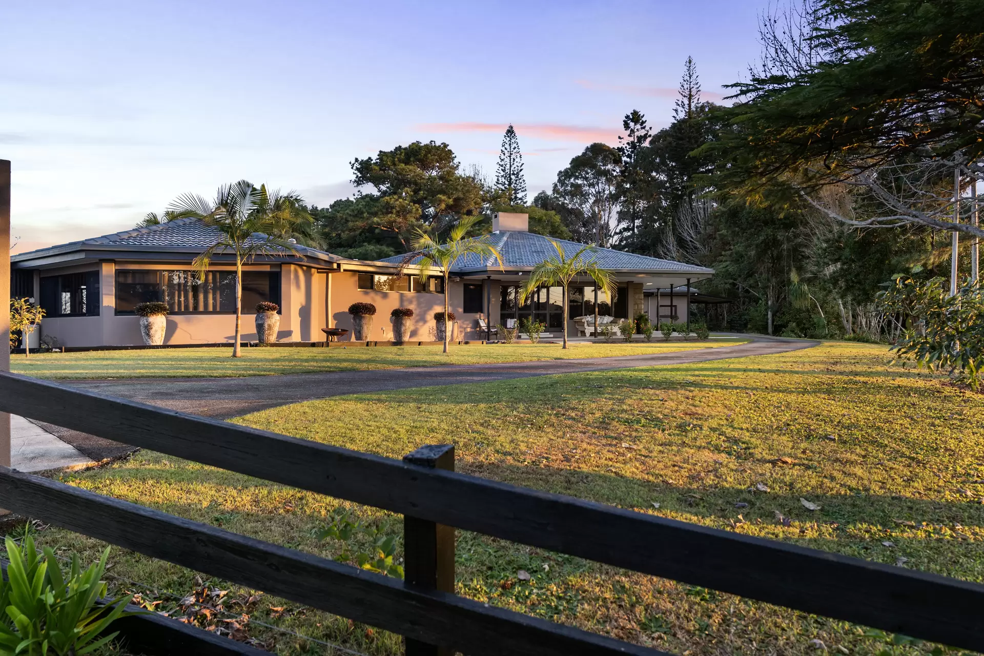 70 Tandys Lane, Brunswick Heads Sold by Byron Bay Sotheby's International Realty - image 1