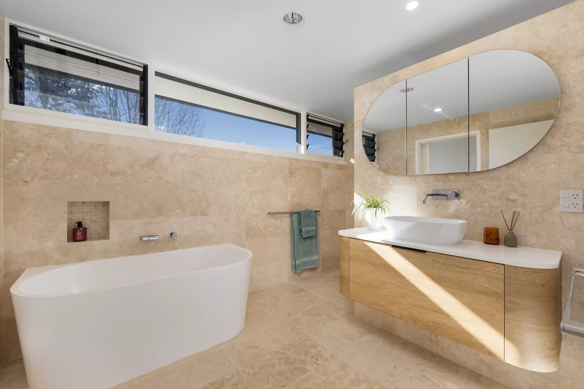 70 Tandys Lane, Brunswick Heads Sold by Byron Bay Sotheby's International Realty - image 1
