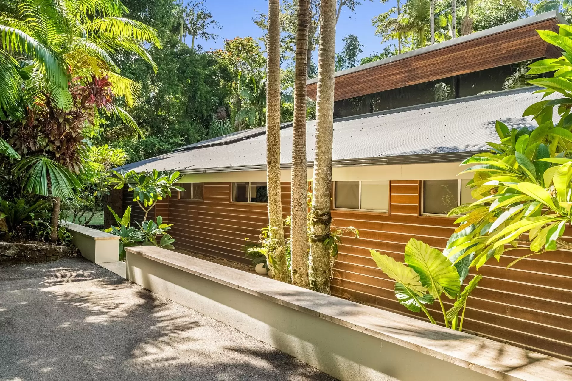 18 Brookview Court, Ewingsdale Sold by Byron Bay Sotheby's International Realty - image 1