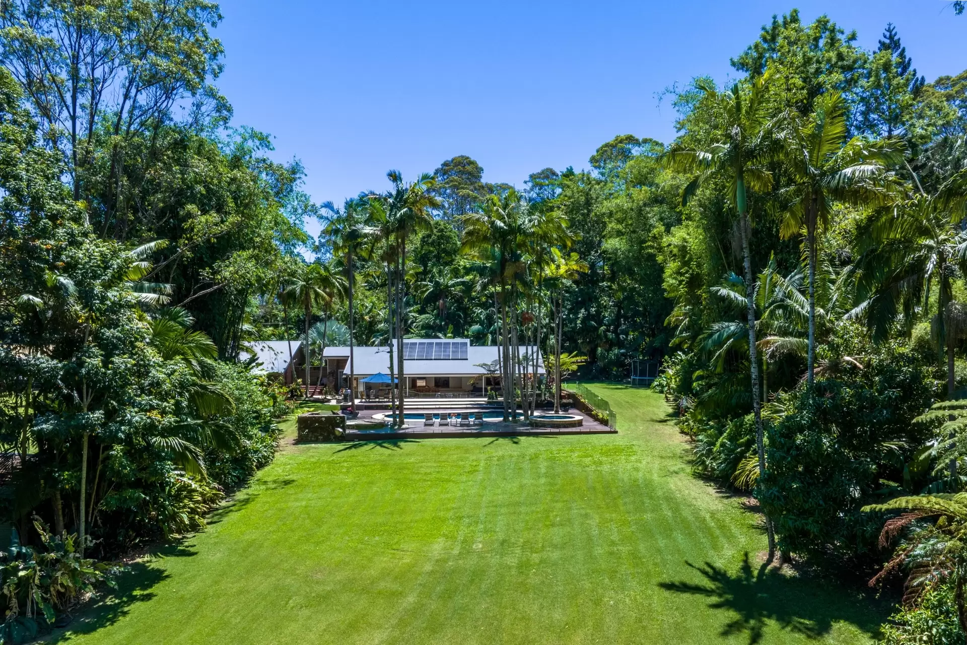 18 Brookview Court, Ewingsdale Sold by Byron Bay Sotheby's International Realty - image 1
