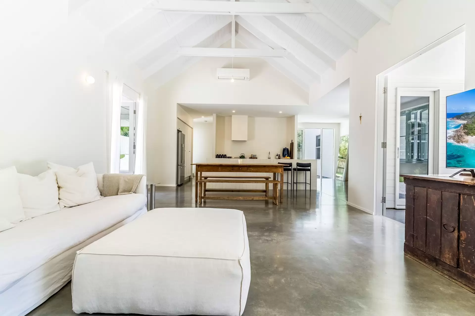 29 Green Frog Lane, Bangalow Sold by Byron Bay Sotheby's International Realty - image 1