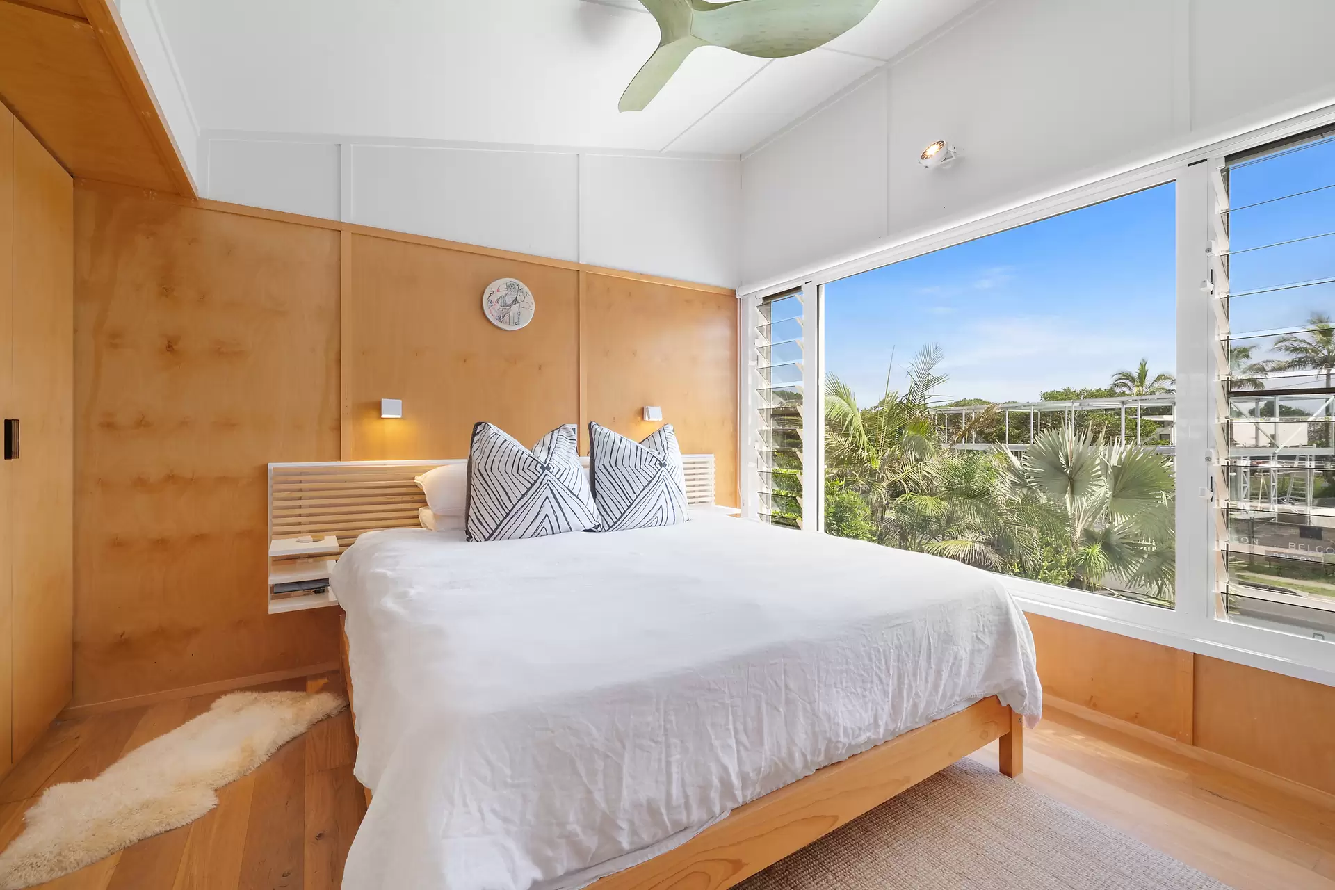 15 Kendall Street, Byron Bay Sold by Byron Bay Sotheby's International Realty - image 1