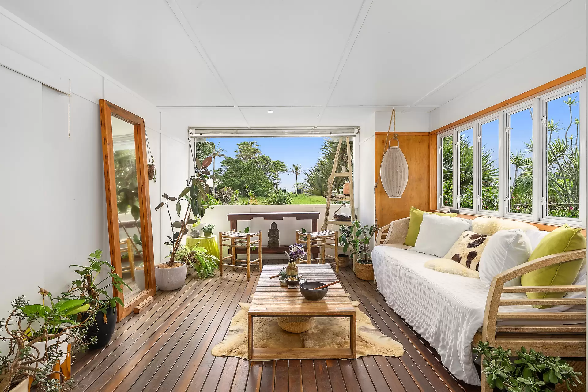 15 Kendall Street, Byron Bay Sold by Byron Bay Sotheby's International Realty - image 1