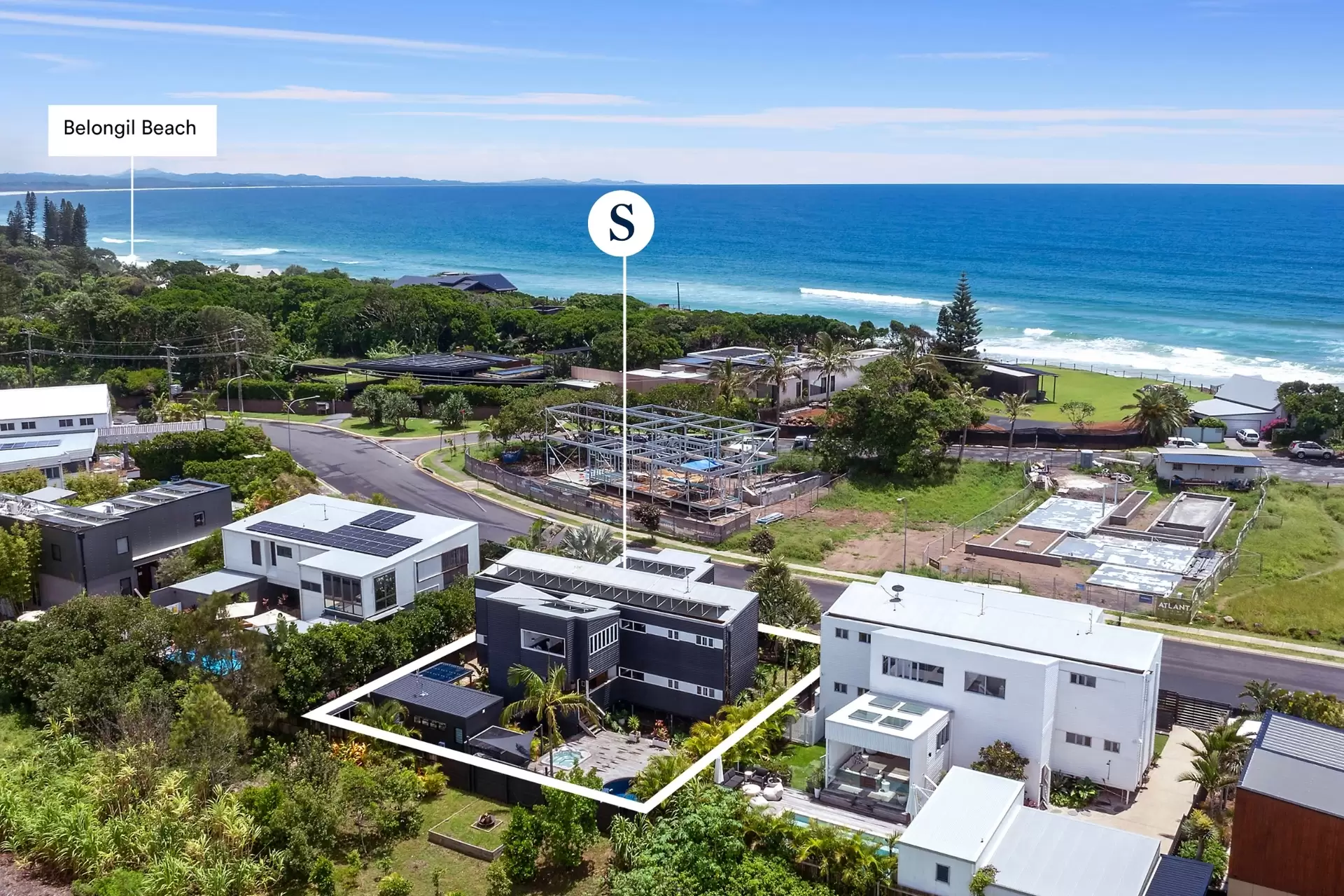 15 Kendall Street, Byron Bay Sold by Byron Bay Sotheby's International Realty - image 1