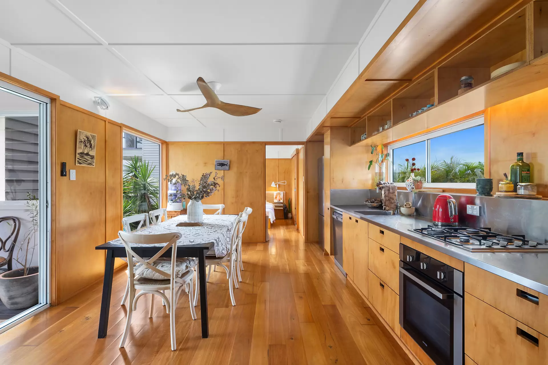 15 Kendall Street, Byron Bay Sold by Byron Bay Sotheby's International Realty - image 1