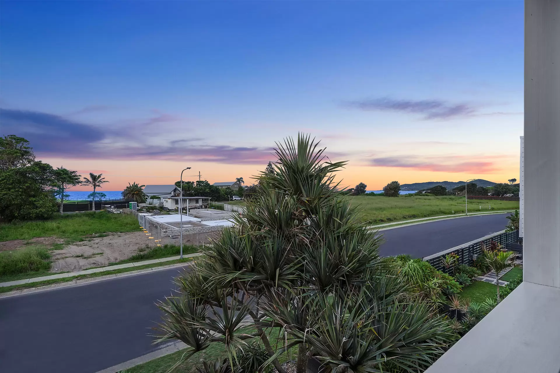15 Kendall Street, Byron Bay Sold by Byron Bay Sotheby's International Realty - image 1