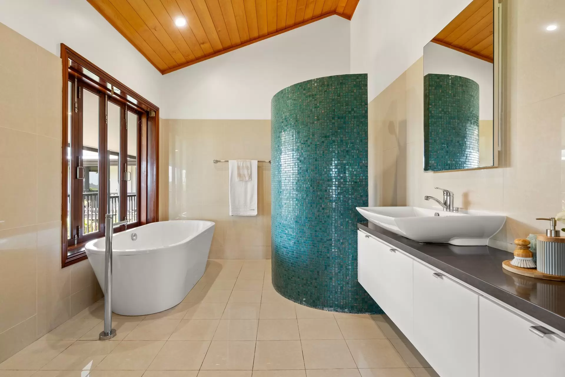 750 Federal Drive, Federal Sold by Byron Bay Sotheby's International Realty - image 1