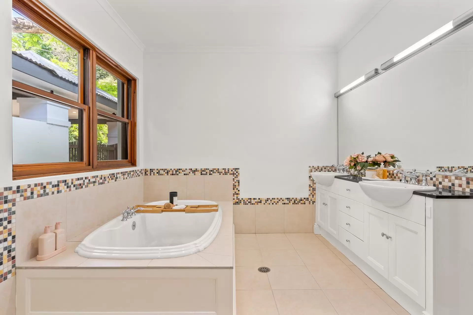 750 Federal Drive, Federal Sold by Byron Bay Sotheby's International Realty - image 1