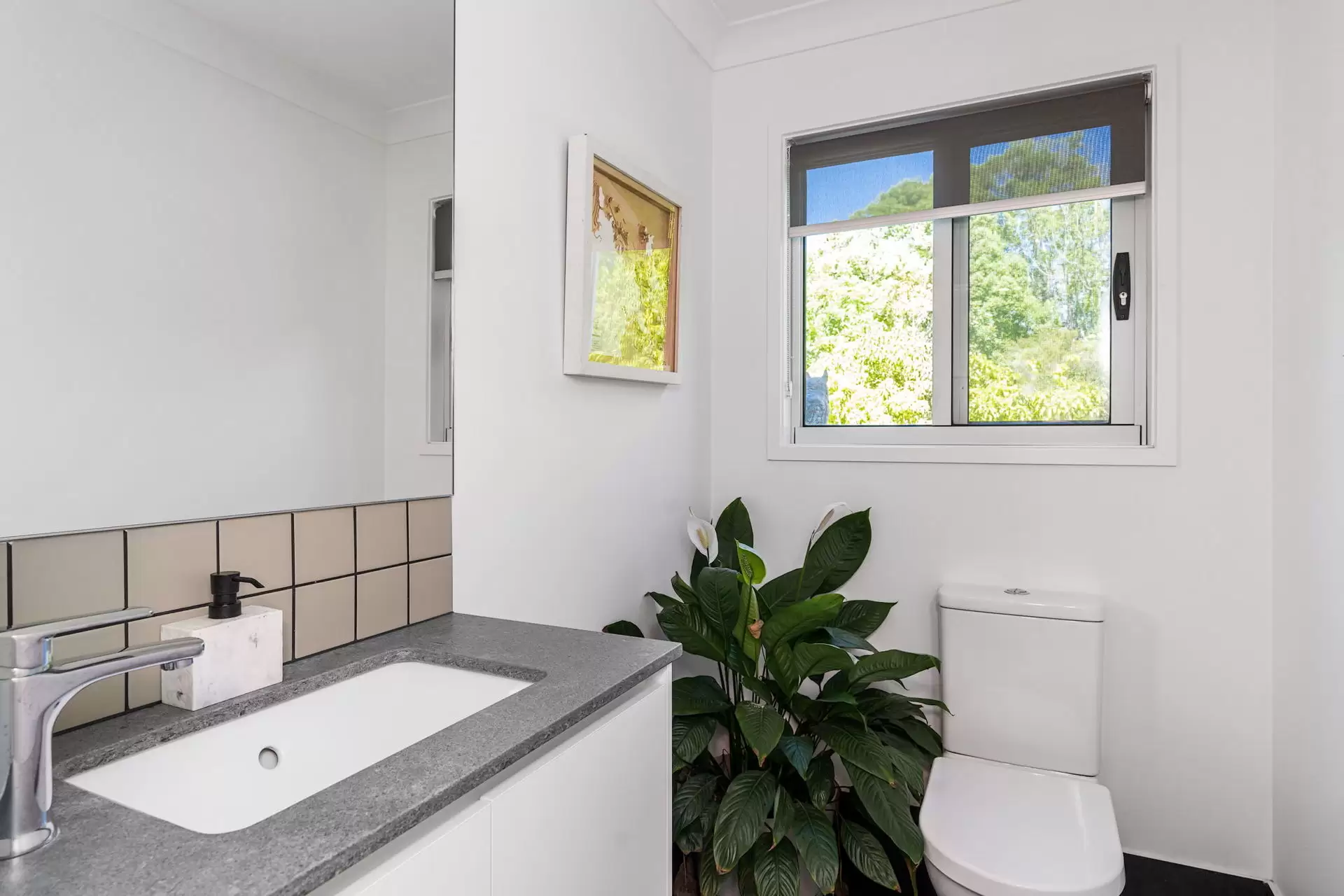 21 Green Frog Lane, Bangalow Sold by Byron Bay Sotheby's International Realty - image 1