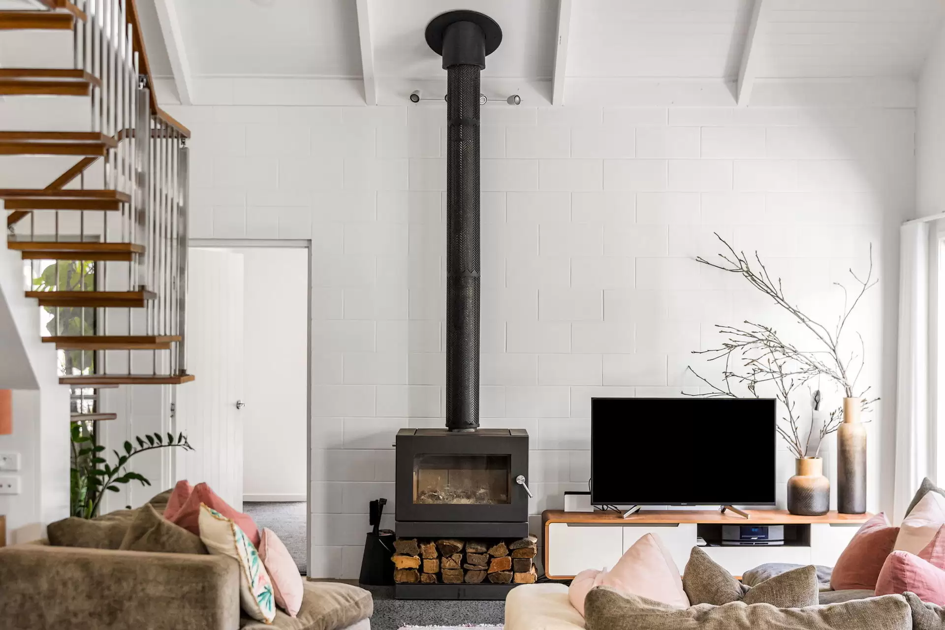 21 Green Frog Lane, Bangalow Sold by Byron Bay Sotheby's International Realty - image 1