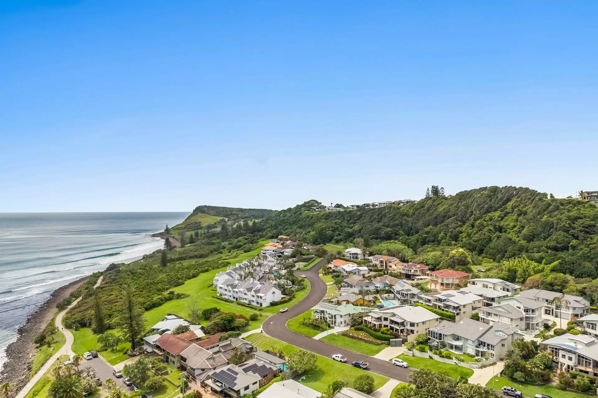 3/10 Pinnacle Row, Lennox Head For Sale by Byron Bay Sotheby's International Realty - image 1