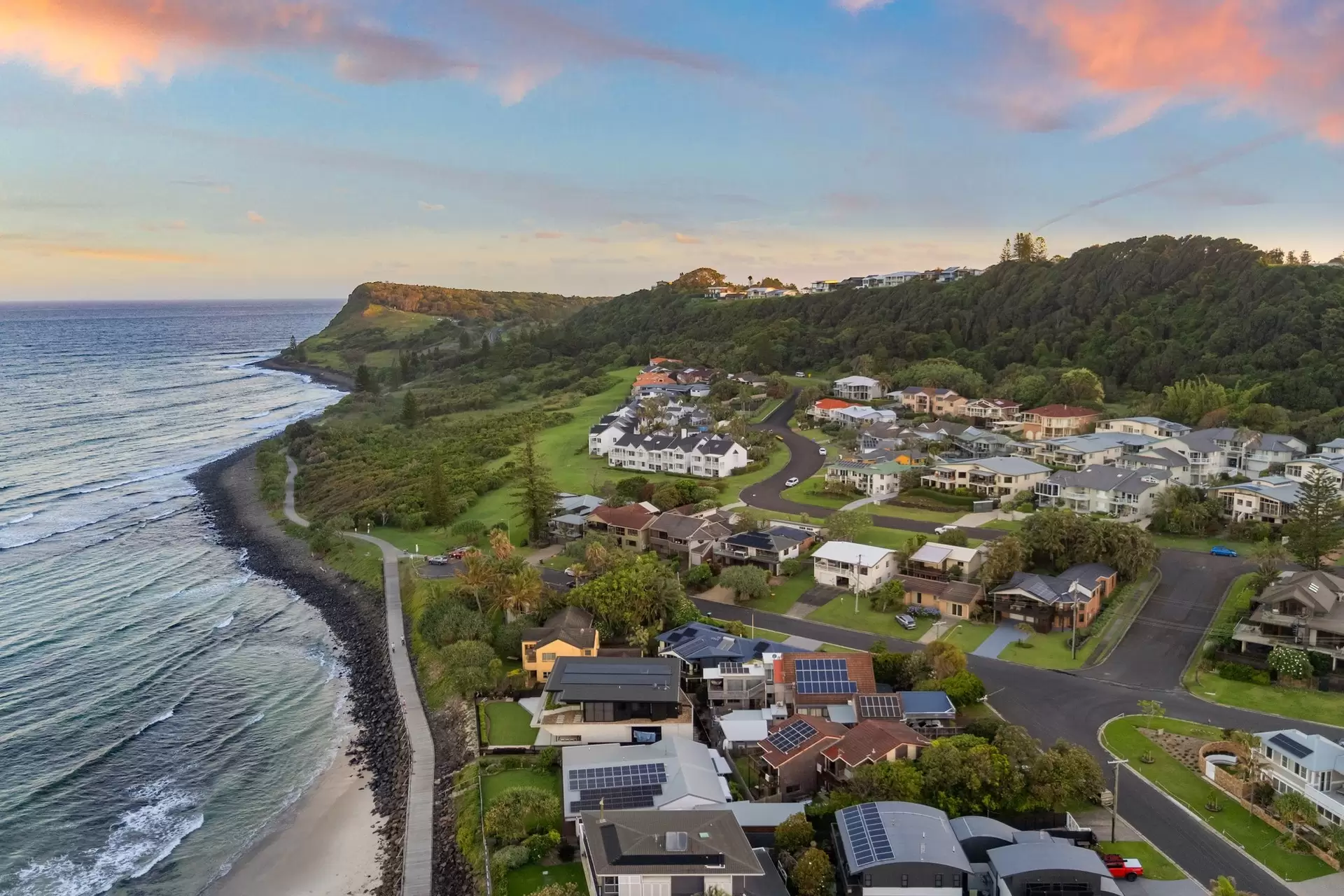 3/10 Pinnacle Row, Lennox Head For Sale by Byron Bay Sotheby's International Realty - image 1
