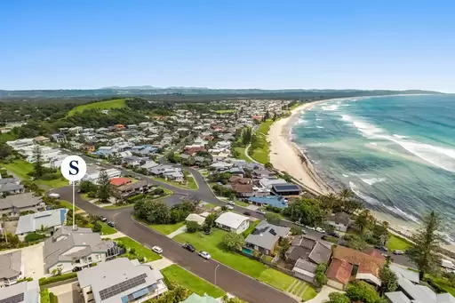 3/10 Pinnacle Row, Lennox Head For Sale by Byron Bay Sotheby's International Realty