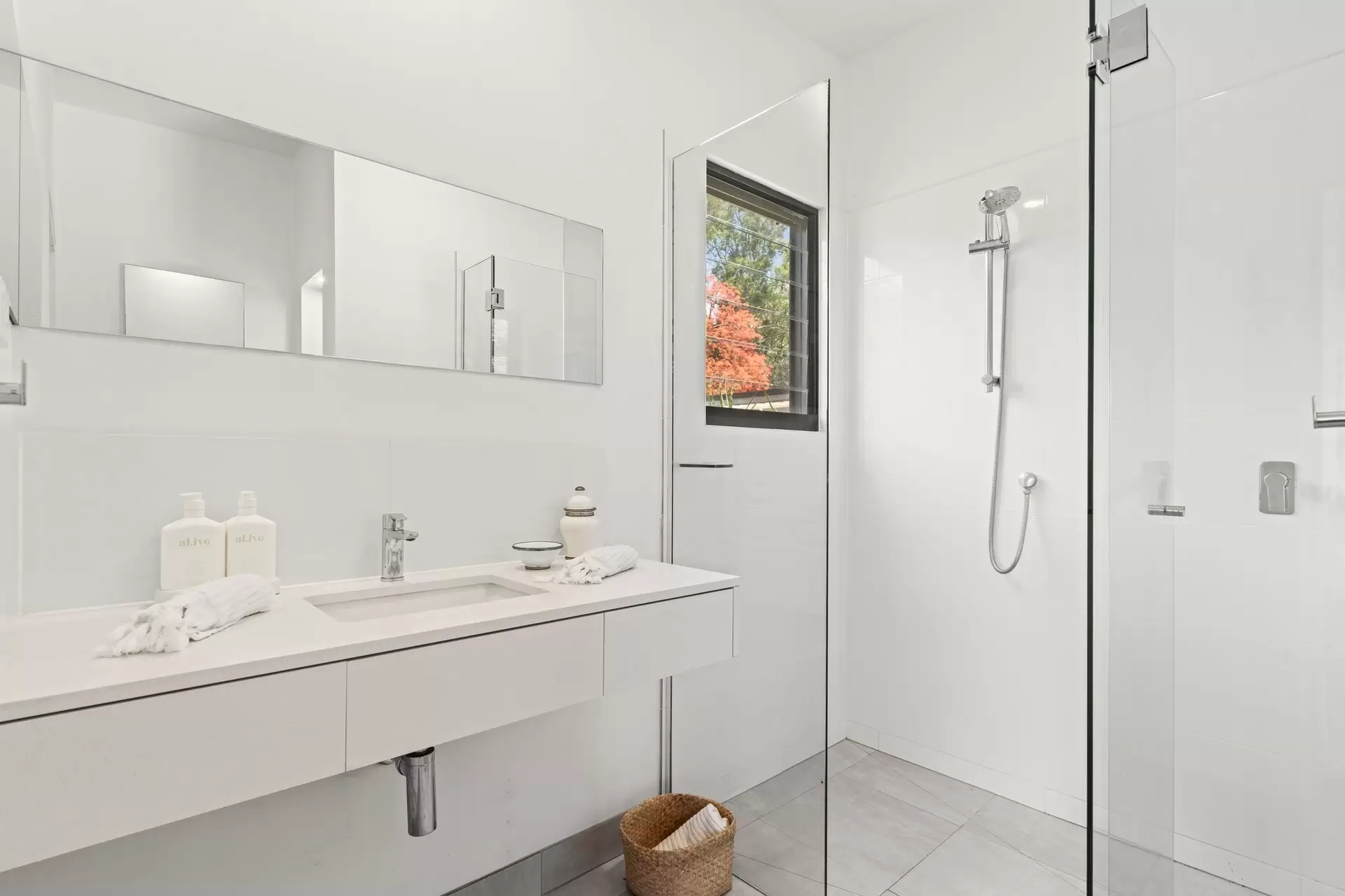 159 Mcgettigans Lane, Ewingsdale Sold by Byron Bay Sotheby's International Realty - image 1