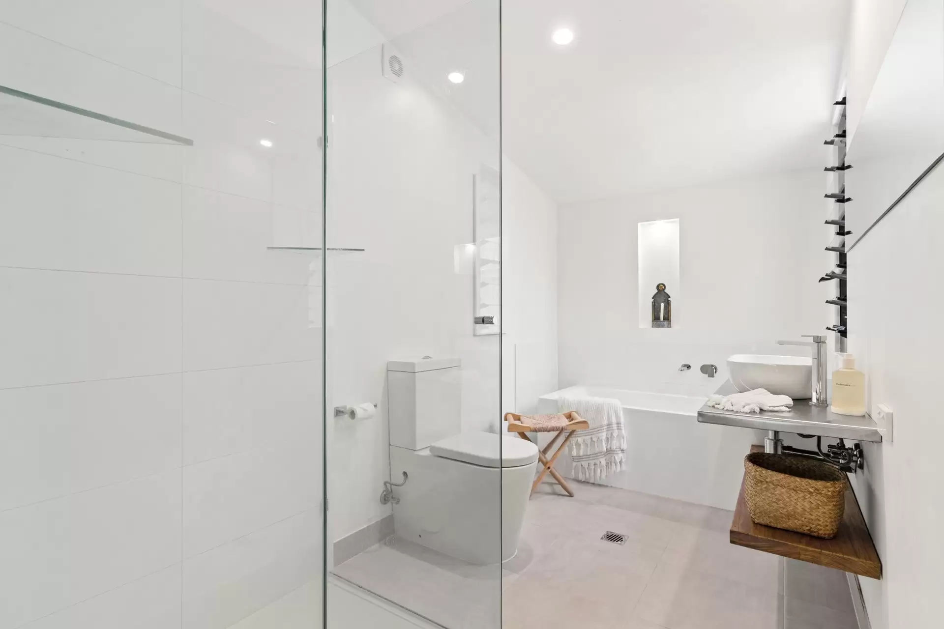 159 Mcgettigans Lane, Ewingsdale Sold by Byron Bay Sotheby's International Realty - image 1