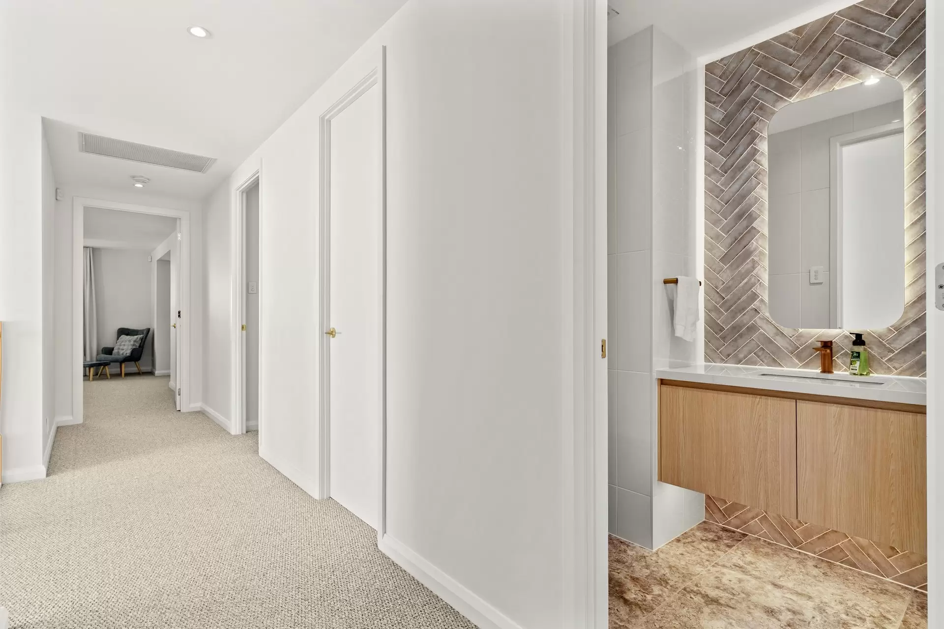 17 Sunhaven Avenue, Skennars Head For Sale by Byron Bay Sotheby's International Realty - image 1
