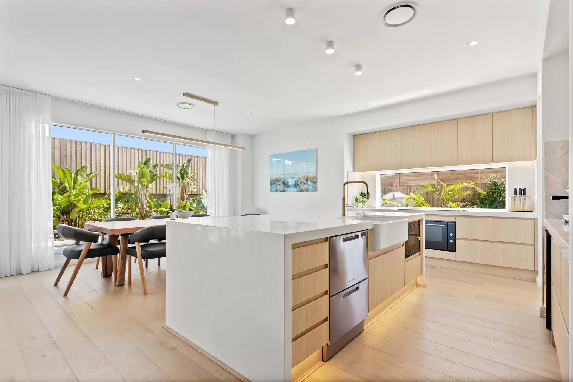 17 Sunhaven Avenue, Skennars Head For Sale by Byron Bay Sotheby's International Realty - image 1