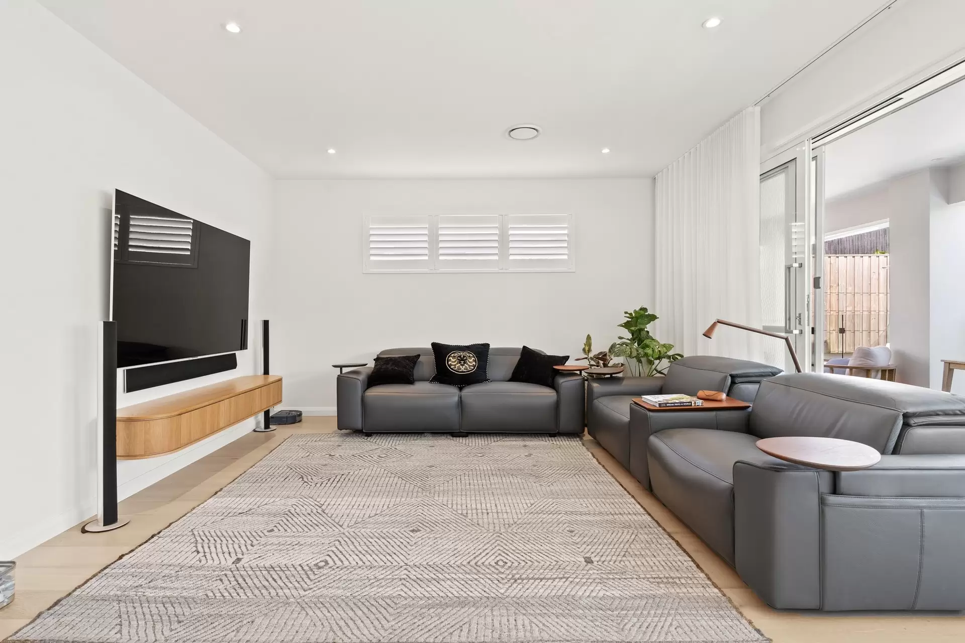17 Sunhaven Avenue, Skennars Head For Sale by Byron Bay Sotheby's International Realty - image 1