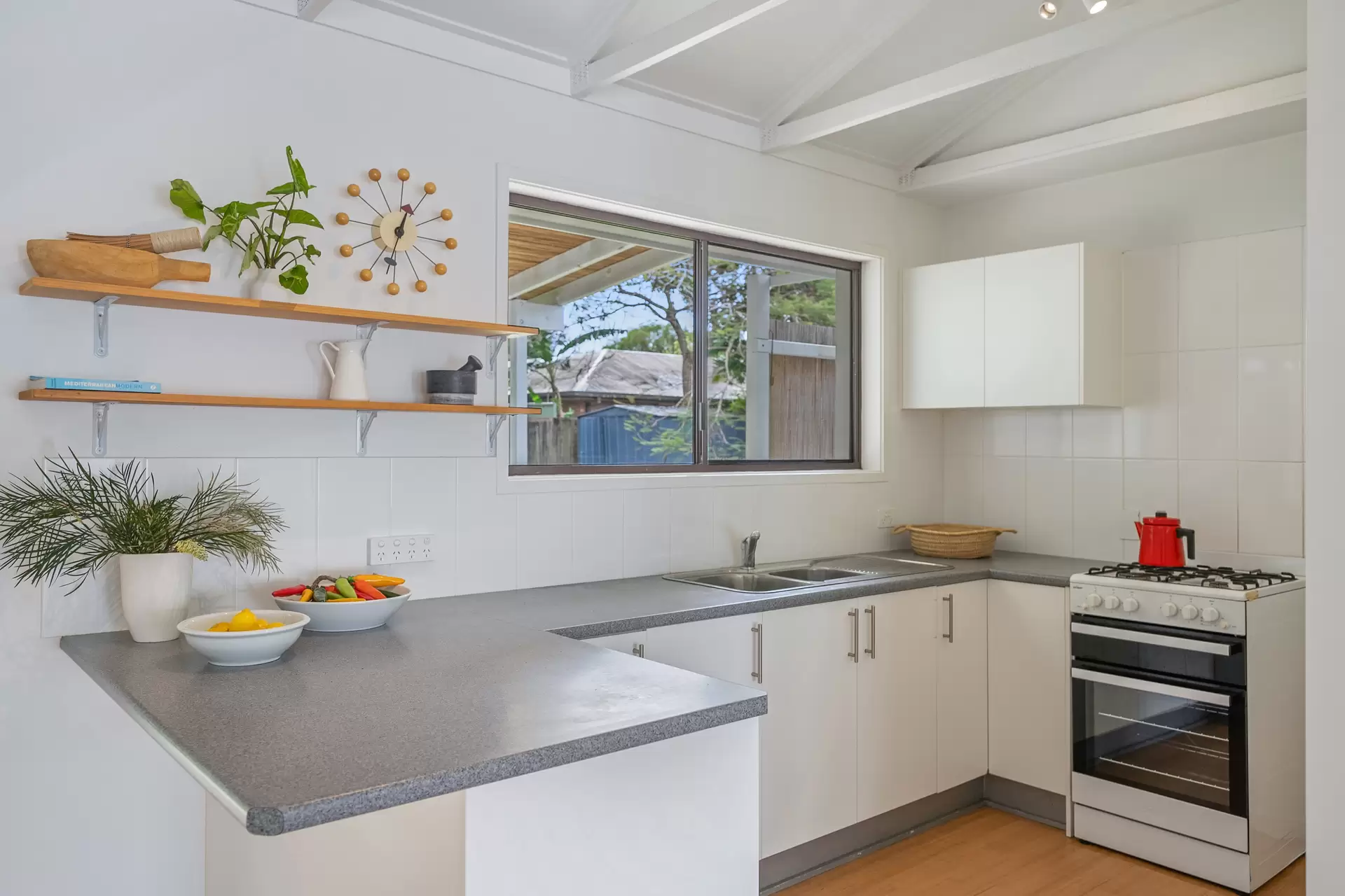 6 Cain Court, Byron Bay Sold by Byron Bay Sotheby's International Realty - image 1