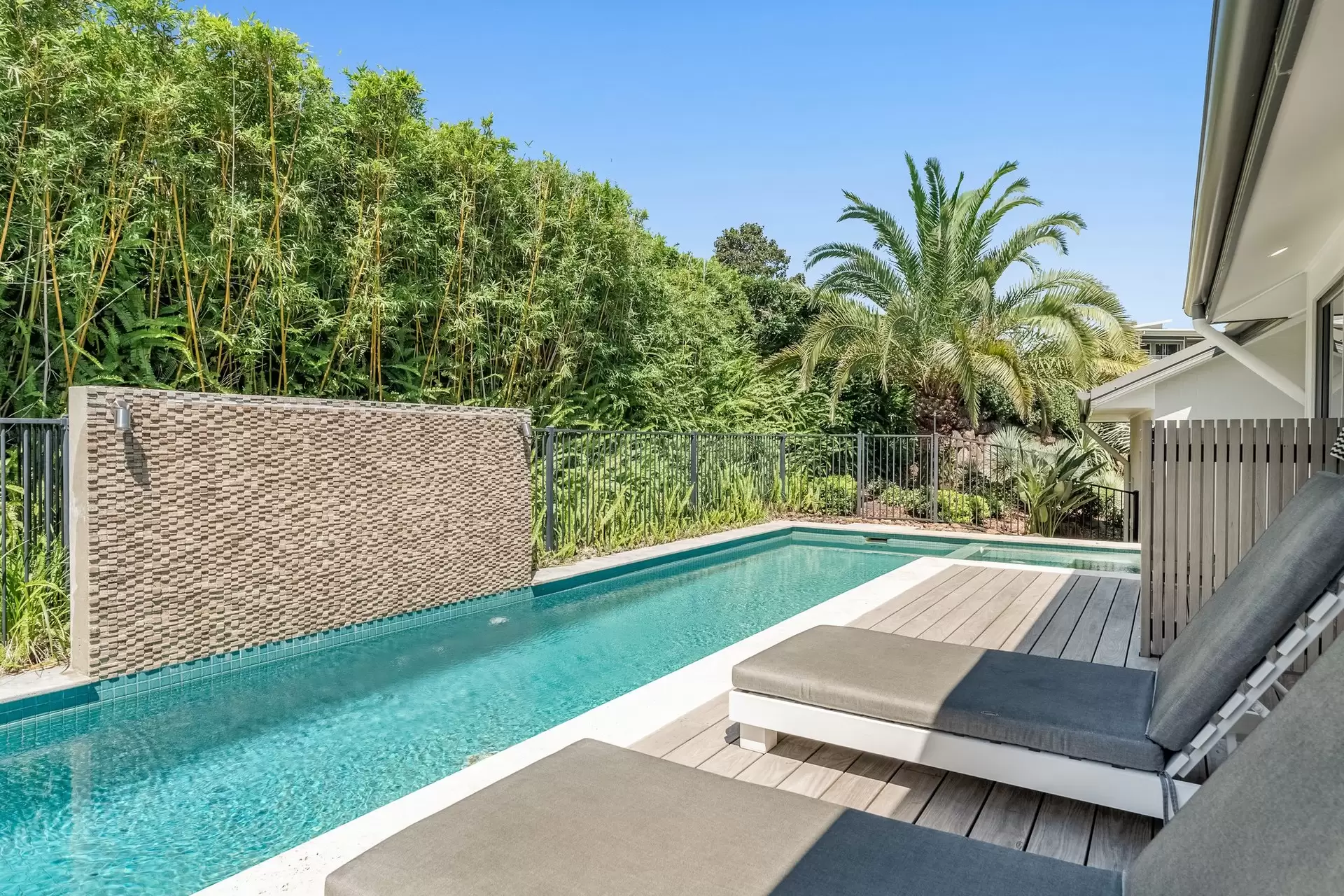 7 Warrawee Drive, Lennox Head Sold by Byron Bay Sotheby's International Realty - image 1