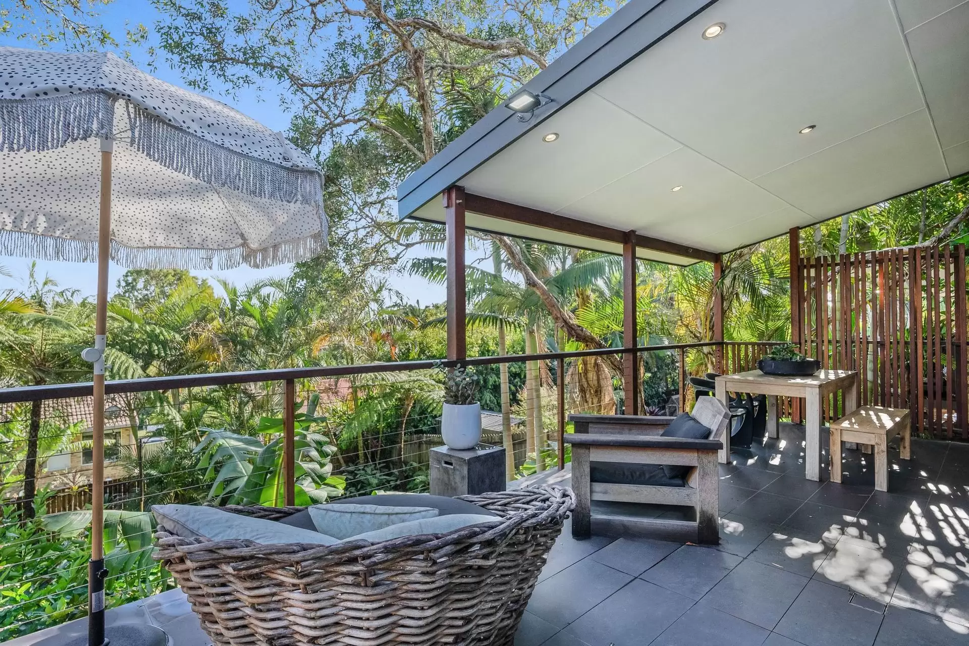 7 Scott Street, Byron Bay Sold by Byron Bay Sotheby's International Realty - image 1