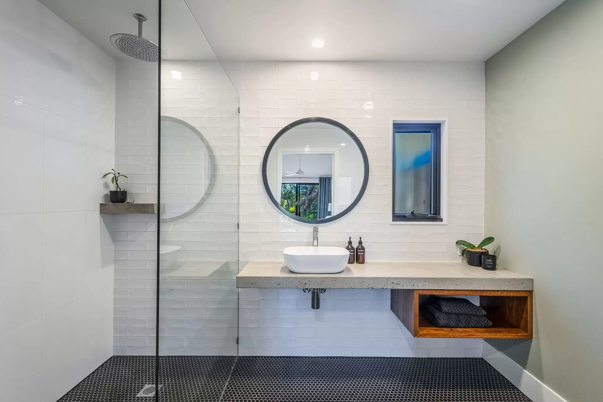 7 Scott Street, Byron Bay Sold by Byron Bay Sotheby's International Realty - image 1