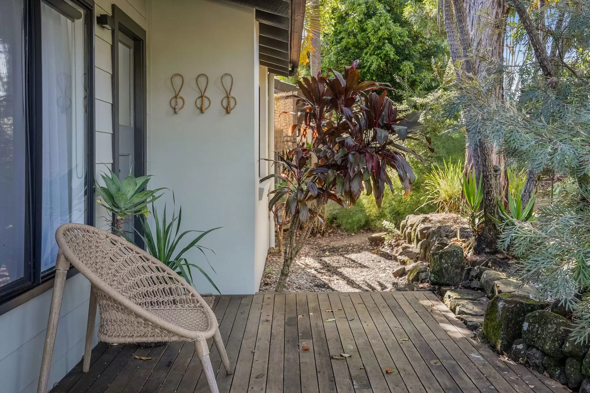 7 Scott Street, Byron Bay Sold by Byron Bay Sotheby's International Realty - image 1