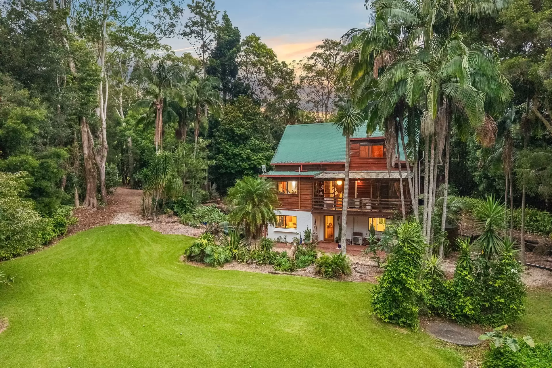 9 Brookview Court, Ewingsdale Sold by Byron Bay Sotheby's International Realty - image 1