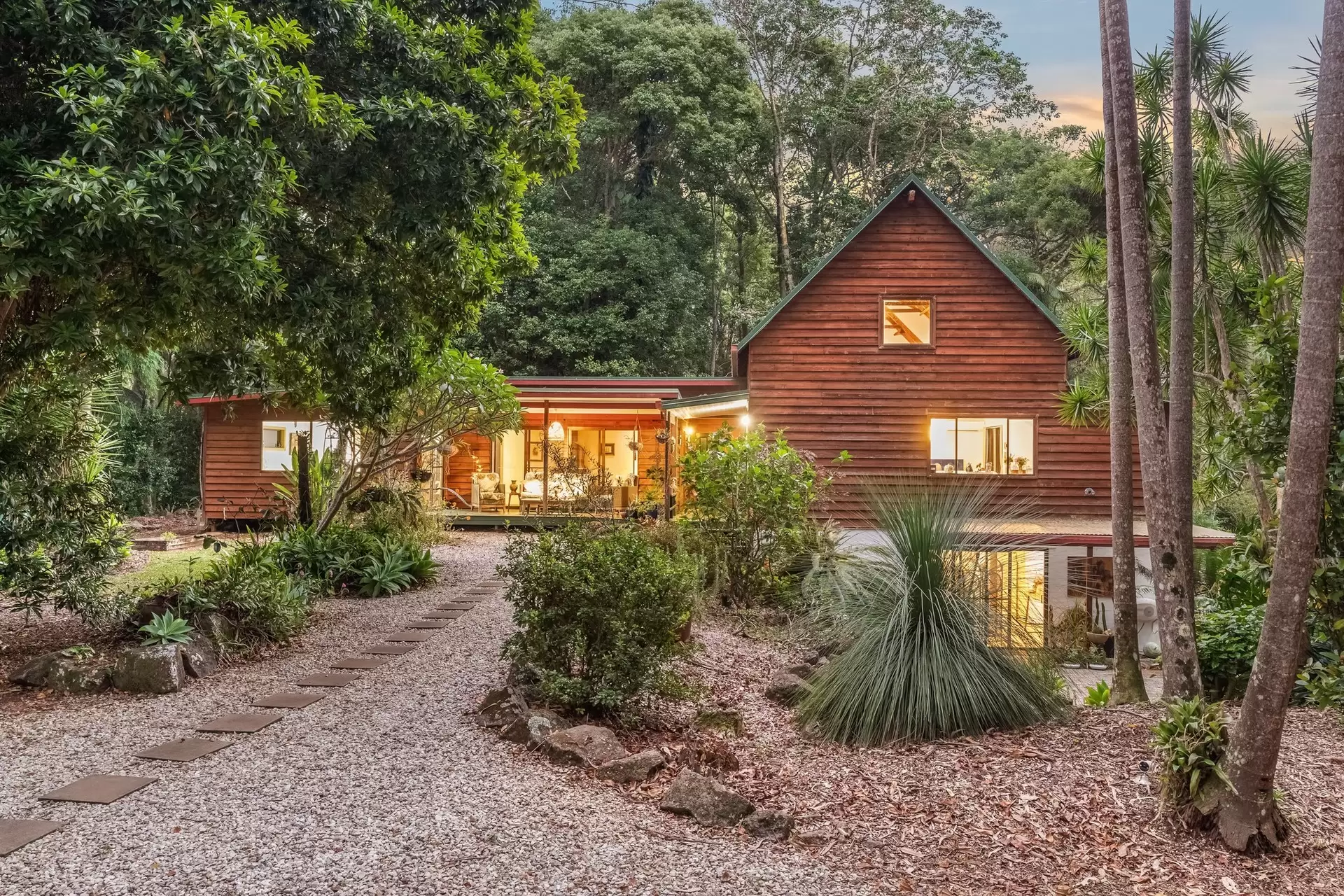 9 Brookview Court, Ewingsdale Sold by Byron Bay Sotheby's International Realty - image 1
