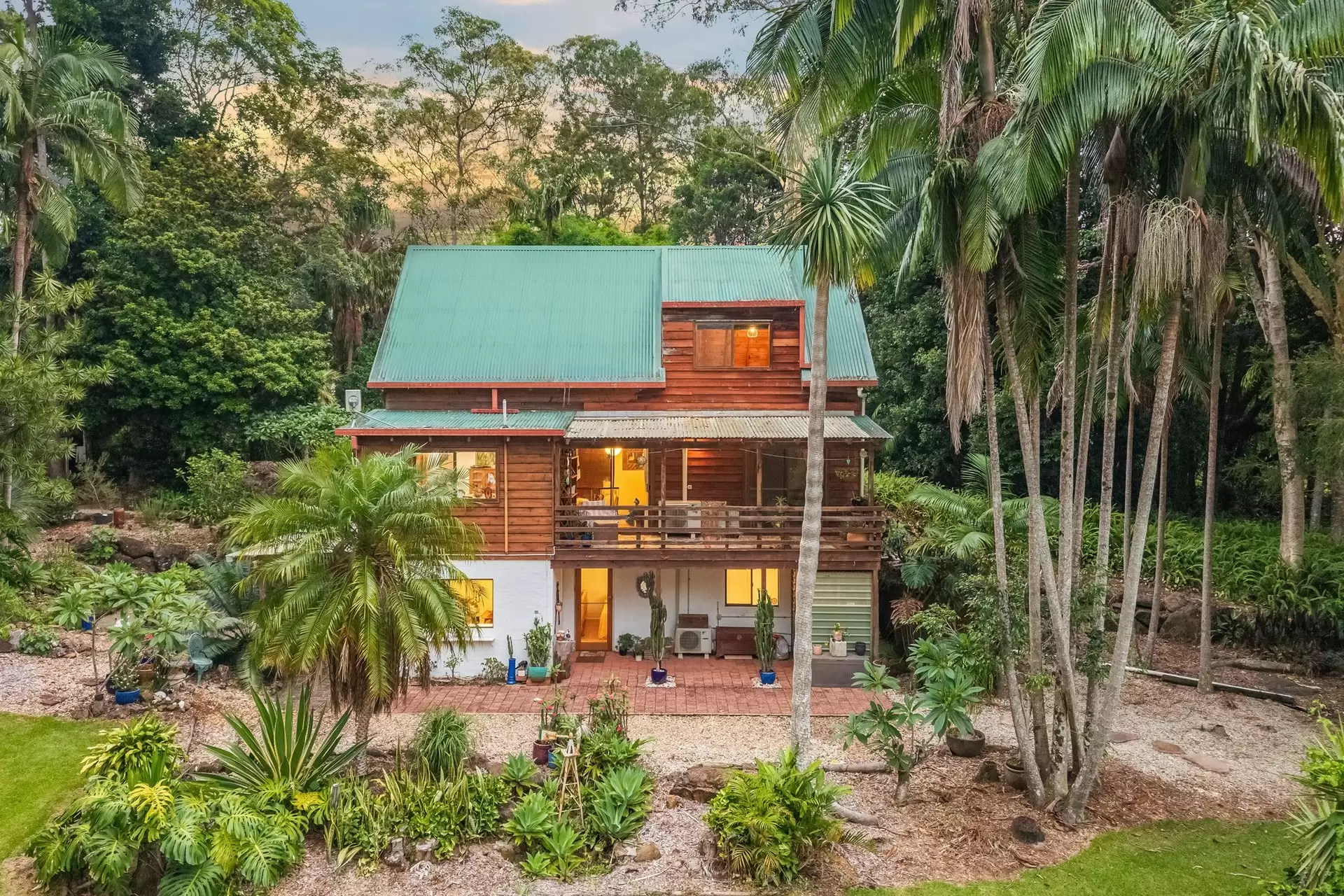 9 Brookview Court, Ewingsdale Sold by Byron Bay Sotheby's International Realty - image 1