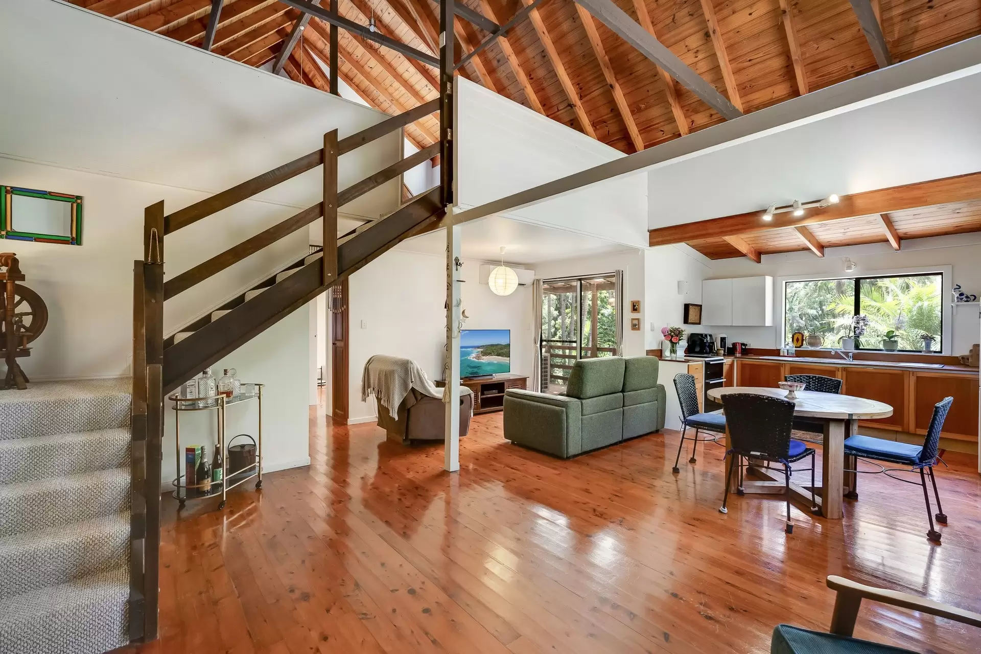 9 Brookview Court, Ewingsdale Sold by Byron Bay Sotheby's International Realty - image 1