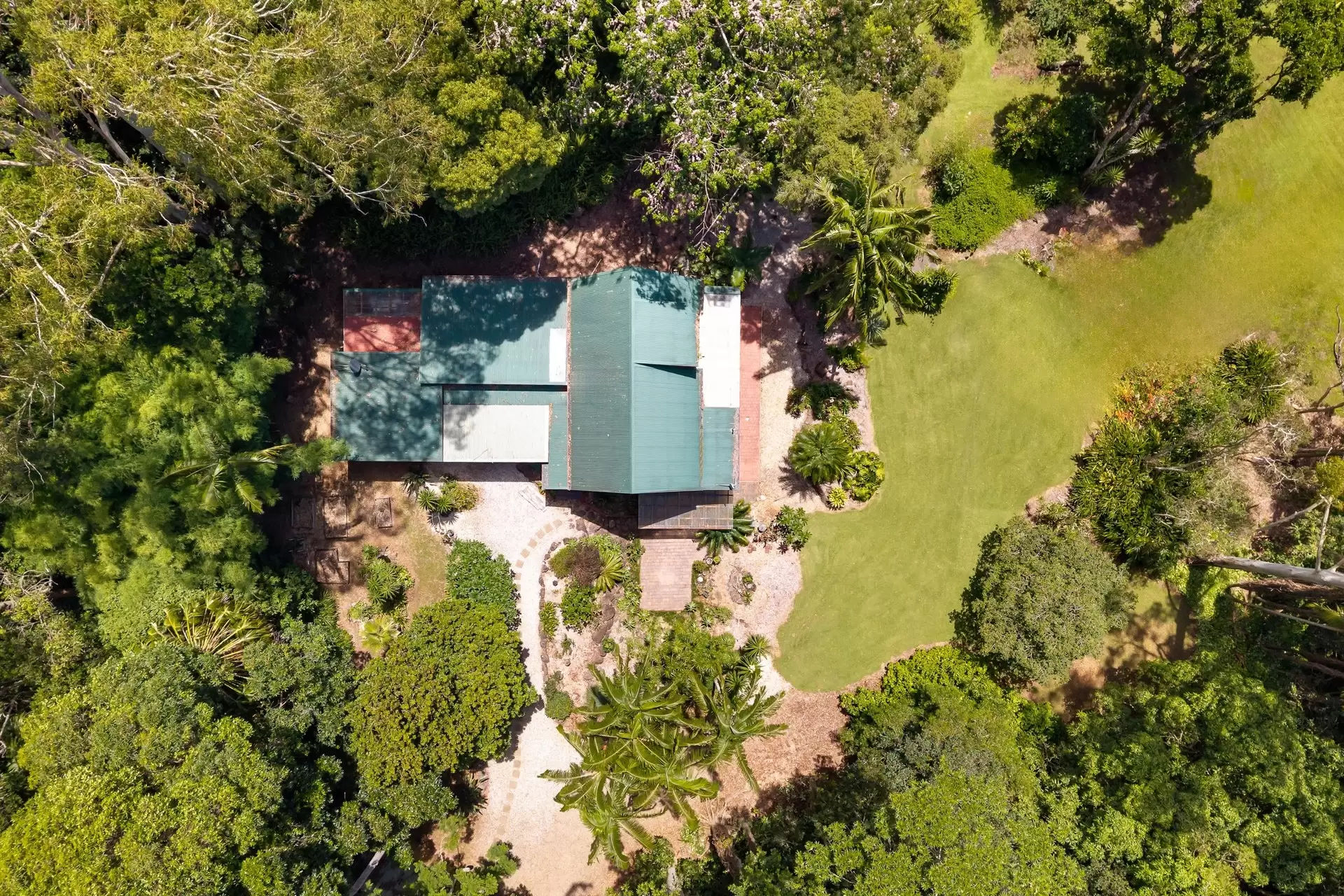 9 Brookview Court, Ewingsdale Sold by Byron Bay Sotheby's International Realty - image 1