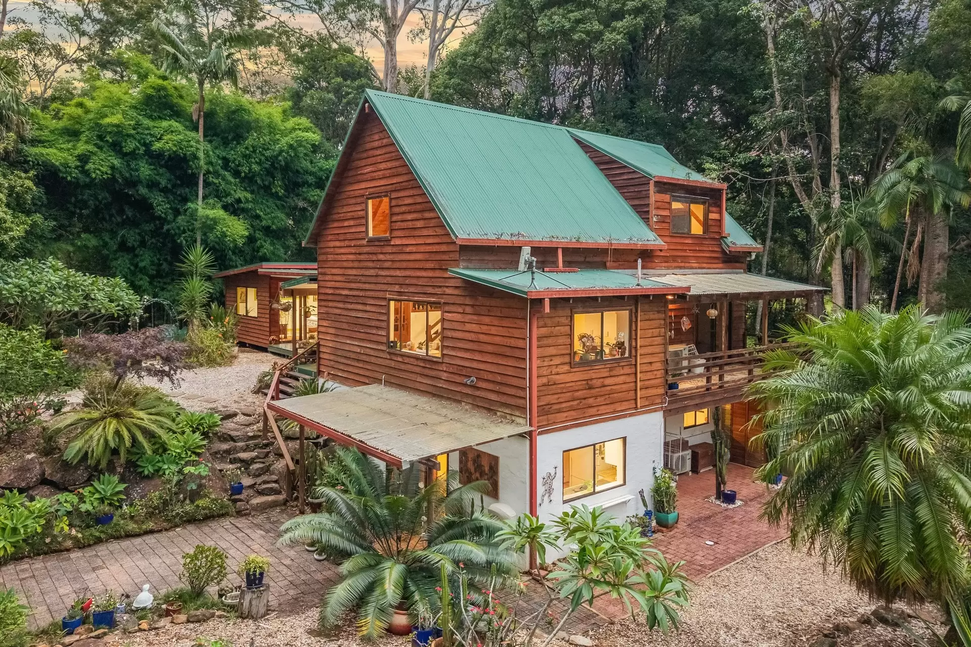 9 Brookview Court, Ewingsdale Sold by Byron Bay Sotheby's International Realty - image 1