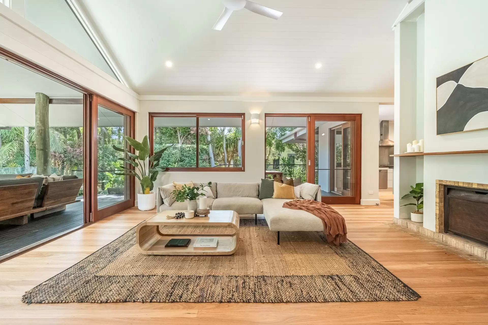 32 MacGregor Street, Suffolk Park Sold by Byron Bay Sotheby's International Realty - image 1