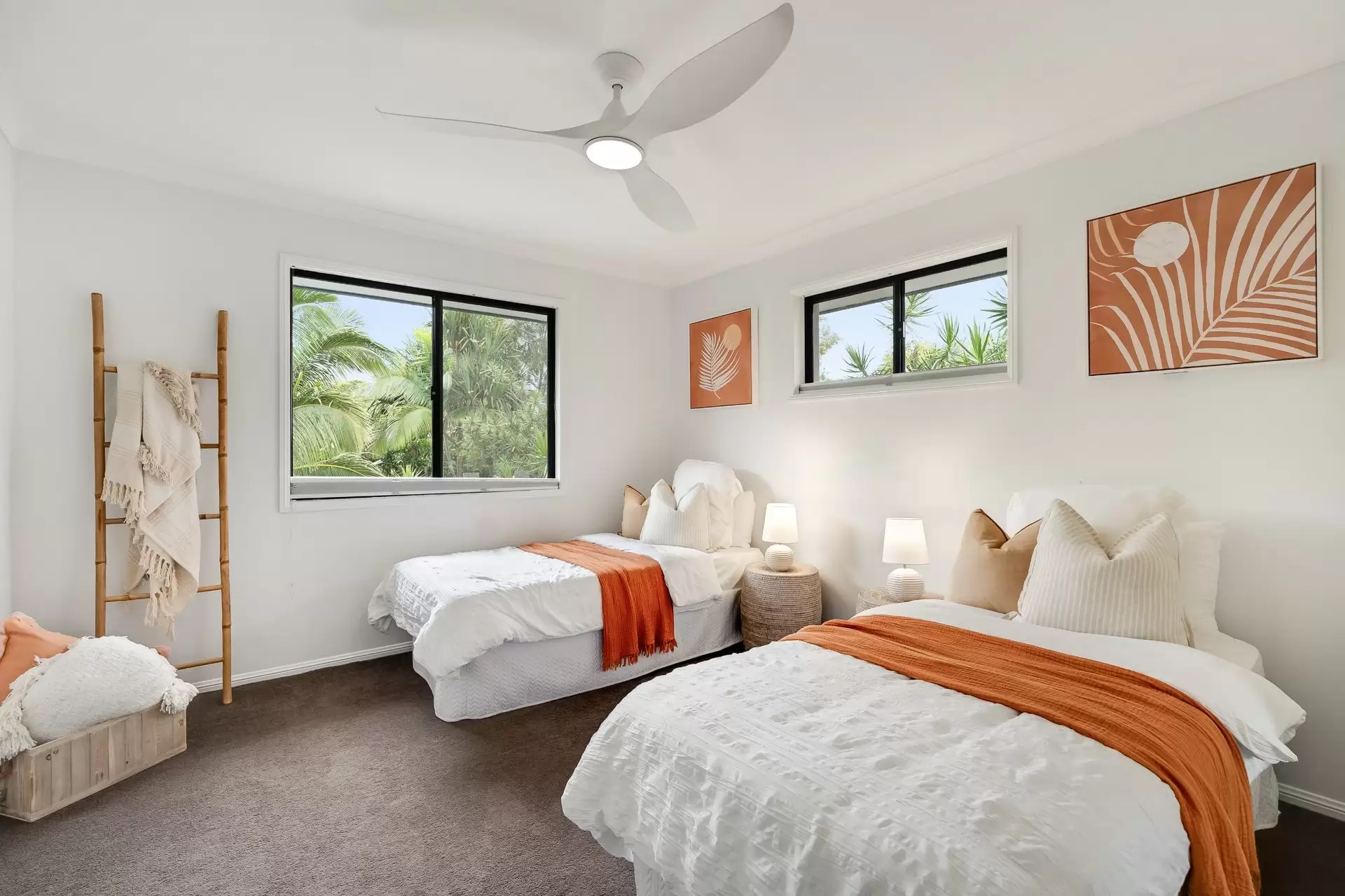 4 Dugun Court, Ocean Shores Sold by Byron Bay Sotheby's International Realty - image 1