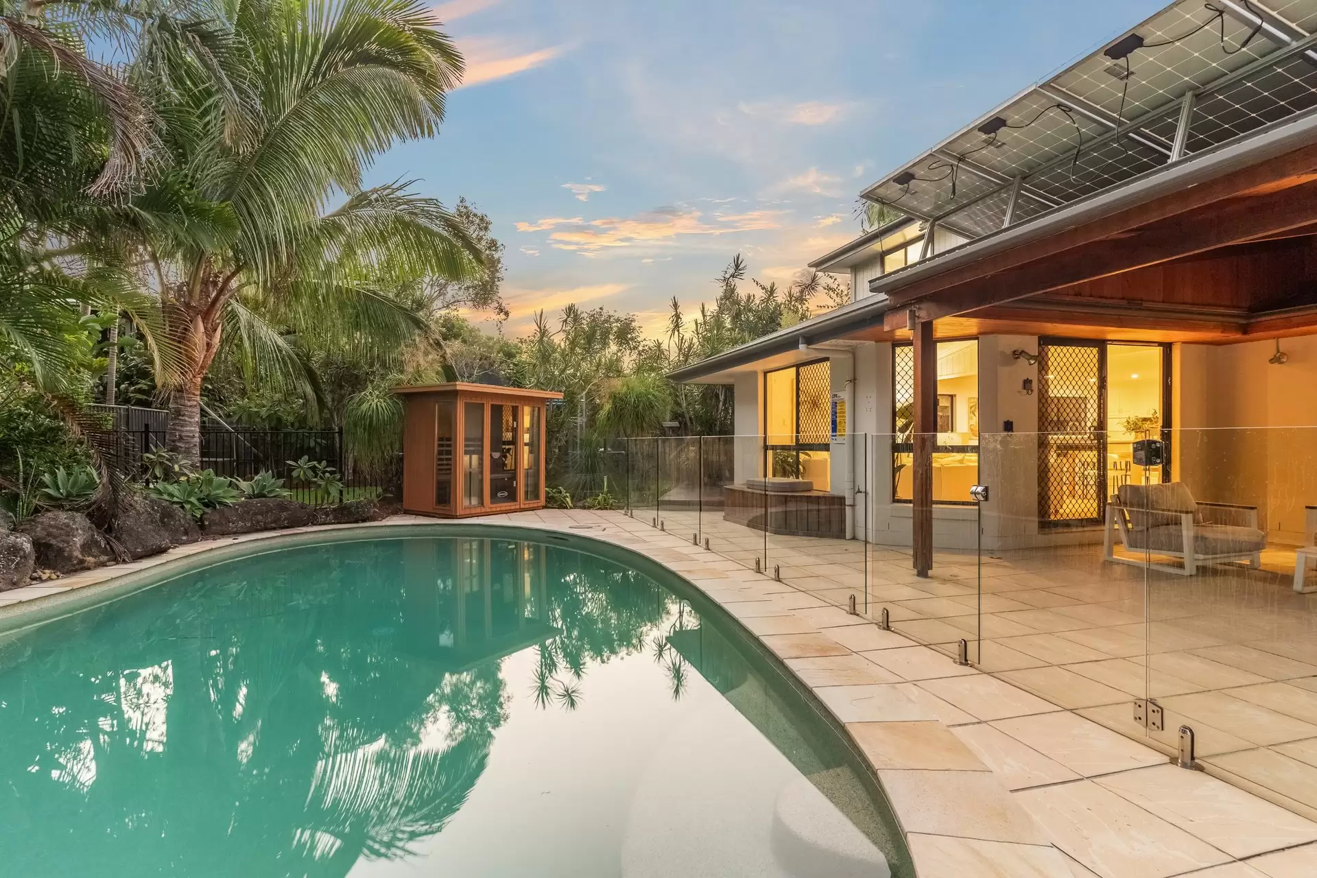 4 Dugun Court, Ocean Shores Sold by Byron Bay Sotheby's International Realty - image 1