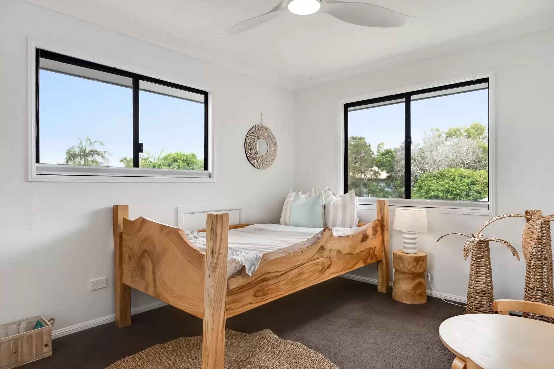 4 Dugun Court, Ocean Shores Sold by Byron Bay Sotheby's International Realty - image 1