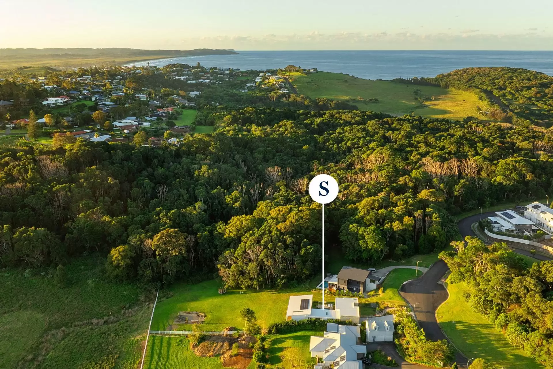 61 Henderson Drive, Lennox Head Sold by Byron Bay Sotheby's International Realty - image 1