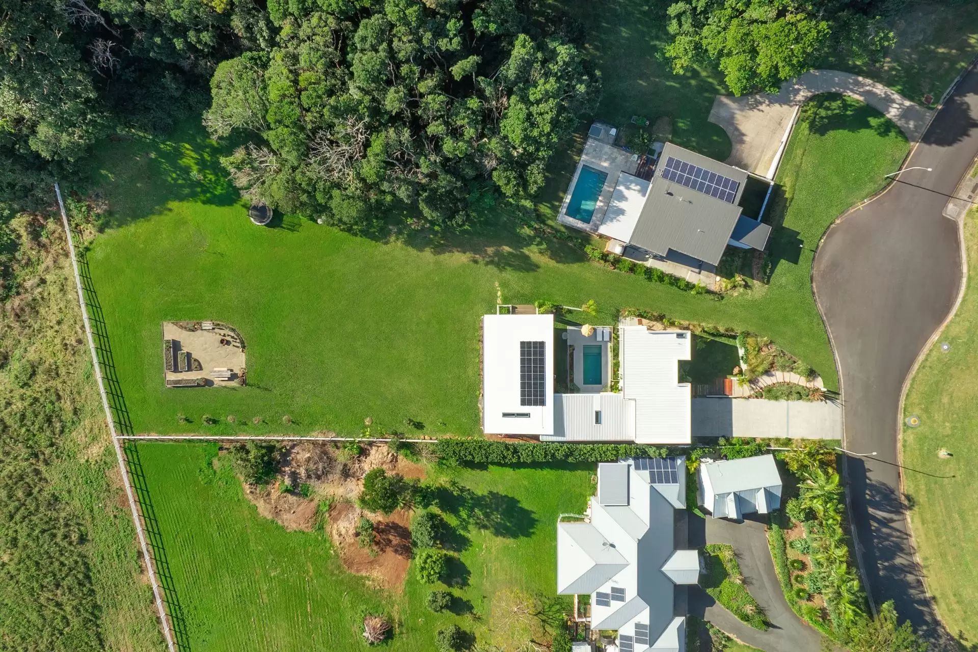 61 Henderson Drive, Lennox Head Sold by Byron Bay Sotheby's International Realty - image 1
