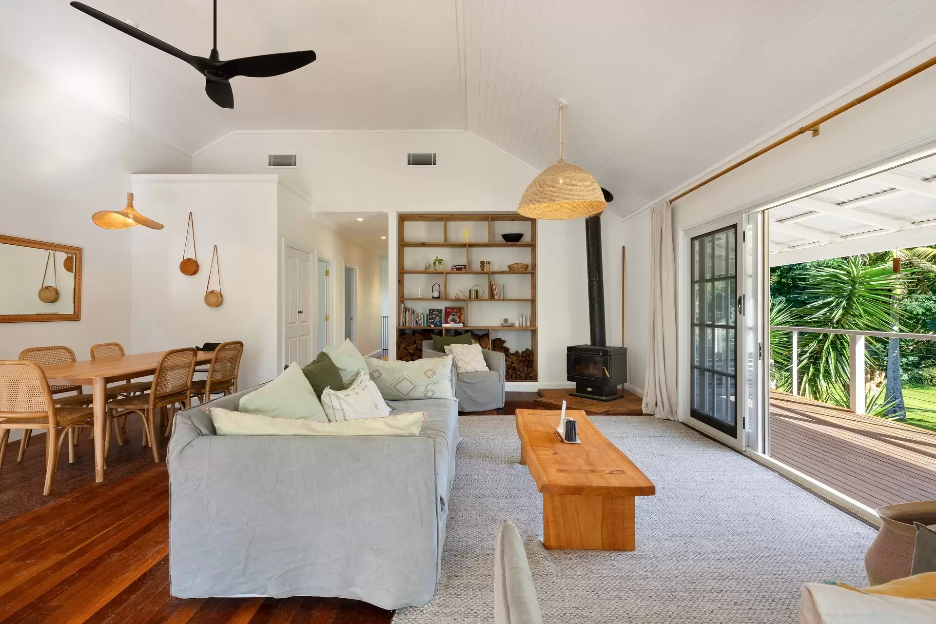10 Byron Creek Road, Coopers Shoot Sold by Byron Bay Sotheby's International Realty - image 1
