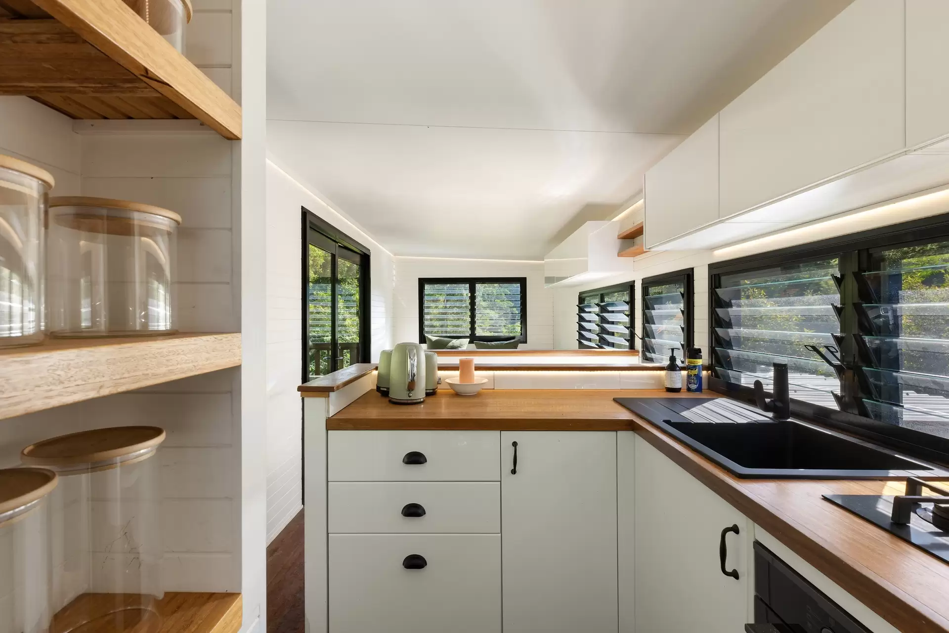 10 Byron Creek Road, Coopers Shoot Sold by Byron Bay Sotheby's International Realty - image 1