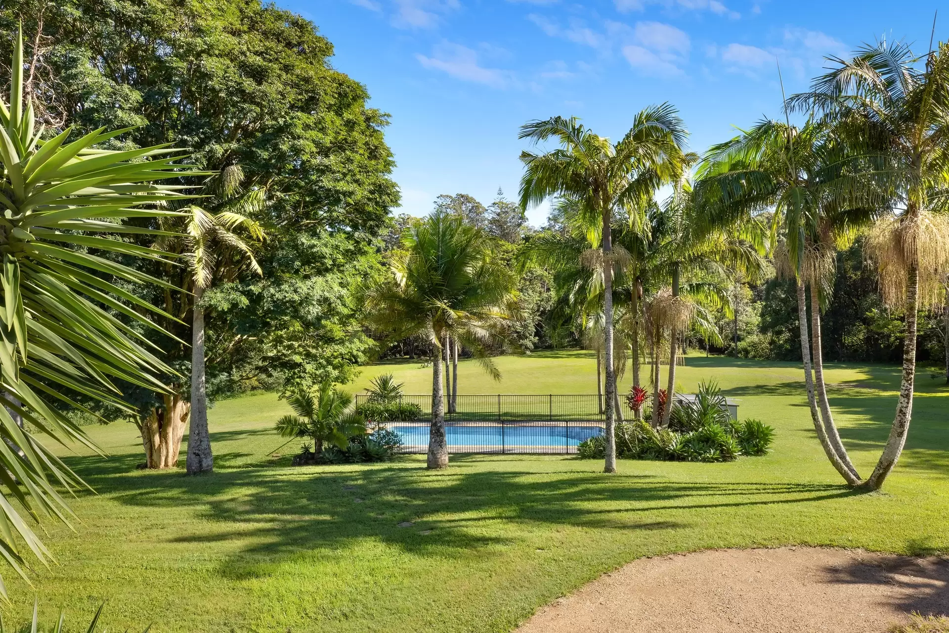 10 Byron Creek Road, Coopers Shoot Sold by Byron Bay Sotheby's International Realty - image 1
