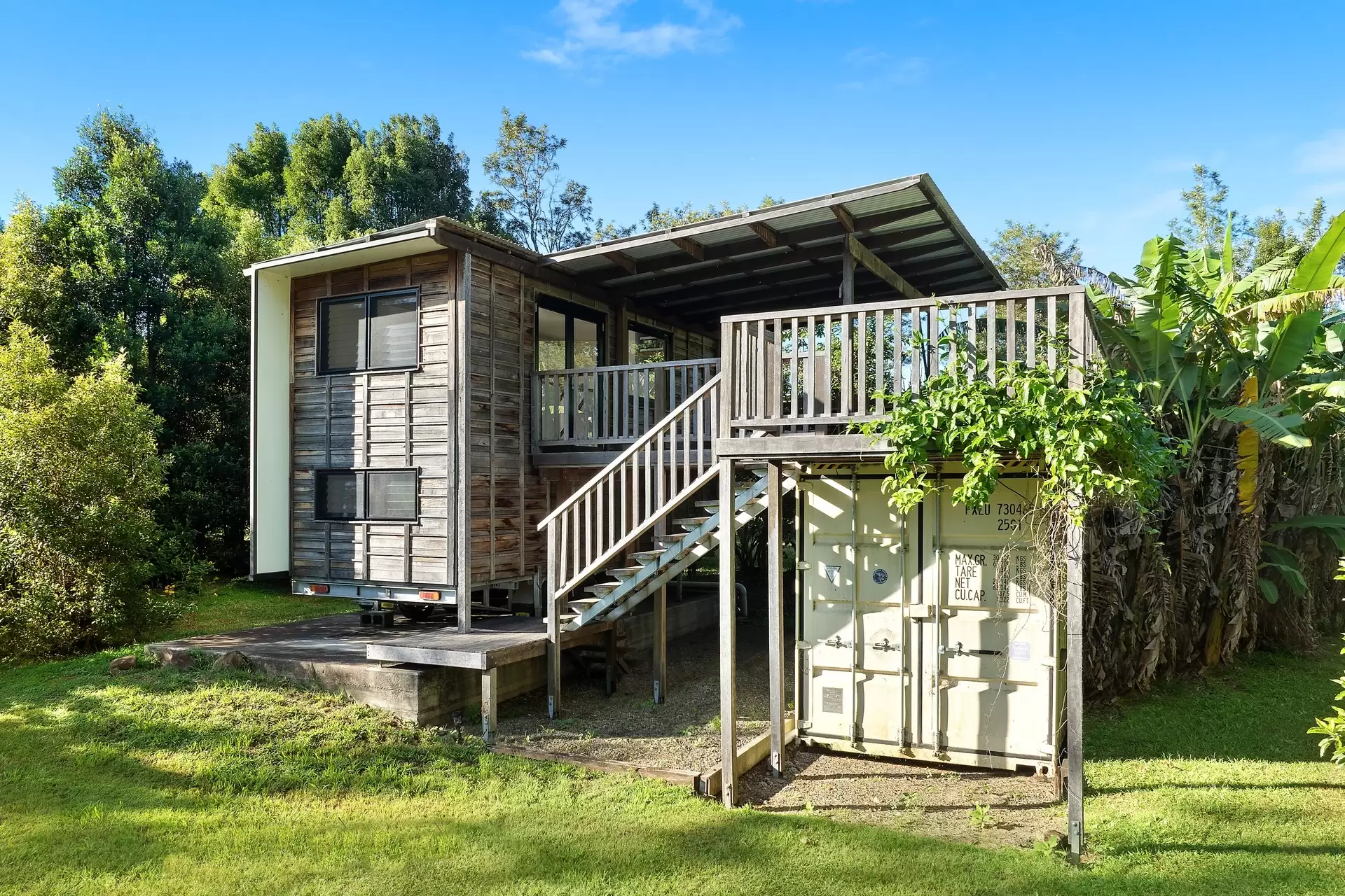 10 Byron Creek Road, Coopers Shoot Sold by Byron Bay Sotheby's International Realty - image 1