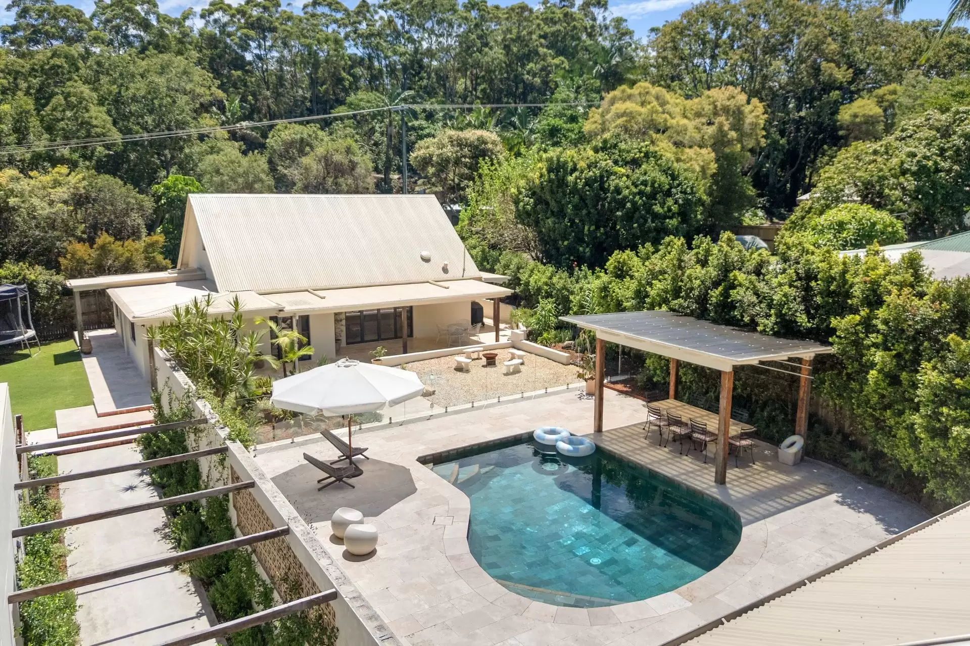 10 Roses Road, Federal Sold by Byron Bay Sotheby's International Realty - image 1