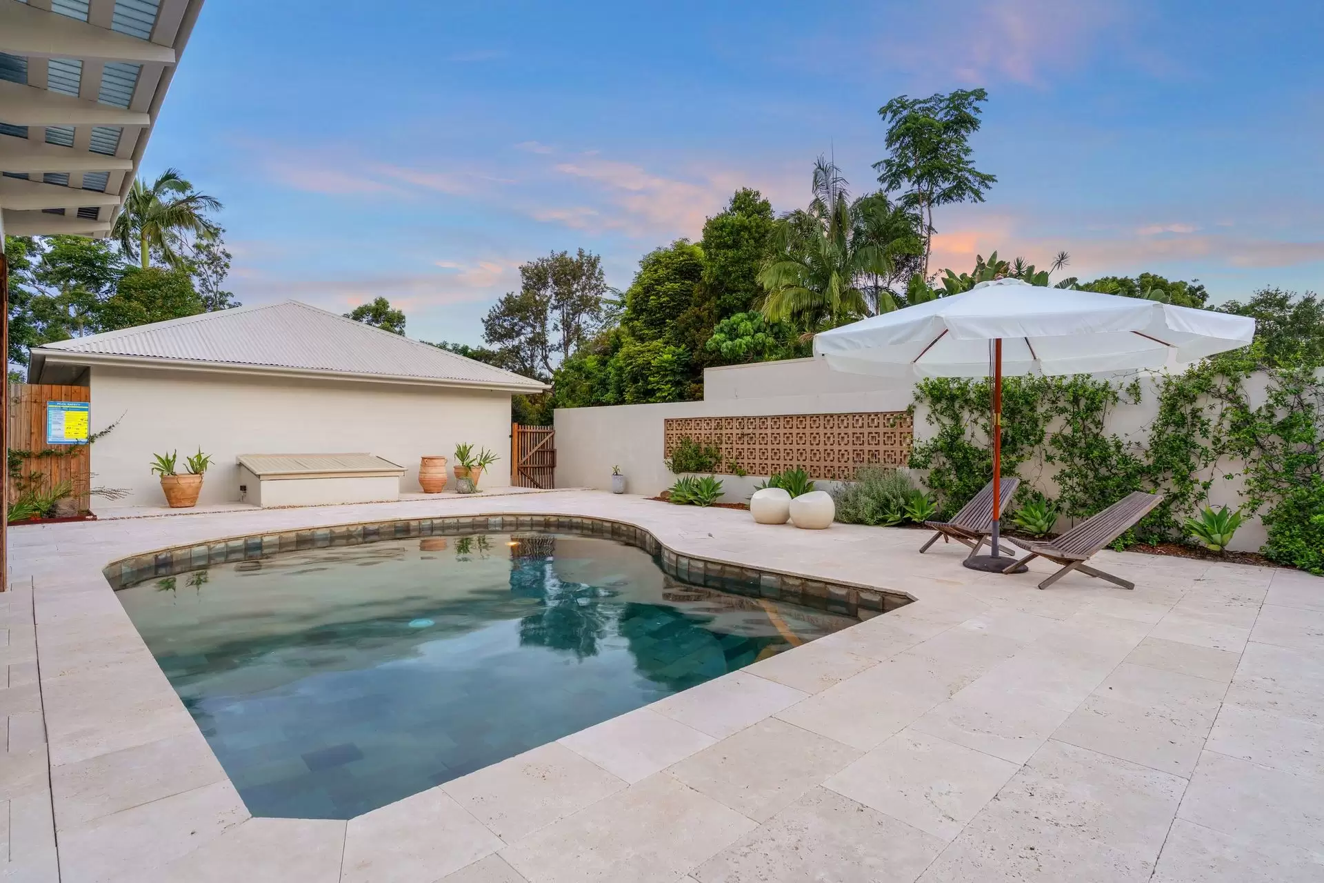 10 Roses Road, Federal Sold by Byron Bay Sotheby's International Realty - image 1