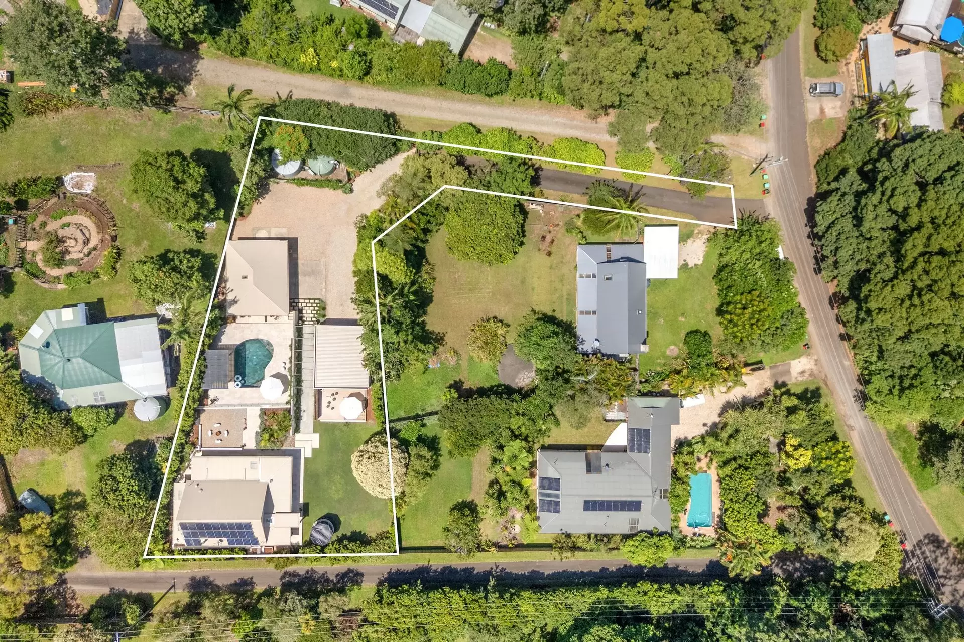 10 Roses Road, Federal Sold by Byron Bay Sotheby's International Realty - image 1