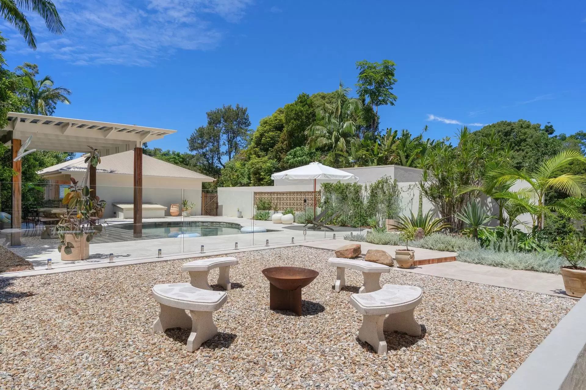 10 Roses Road, Federal Sold by Byron Bay Sotheby's International Realty - image 1