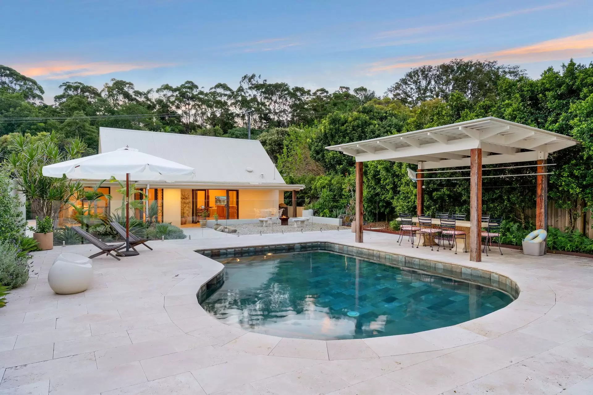 10 Roses Road, Federal Sold by Byron Bay Sotheby's International Realty - image 1